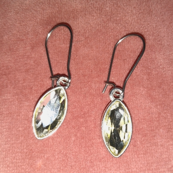 Handmade Marquis Sparkle Earrings Clear Stones Rhinestone Dangle Drop New - Picture 4 of 8